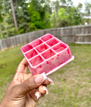 Load image into Gallery viewer, 8.00 Resin Lipgloss Holder Candy Lips by Cai